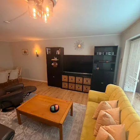 Gemuetliche In Apartament