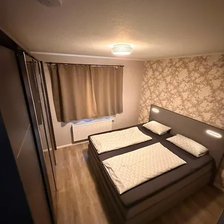 Gemuetliche In Apartament
